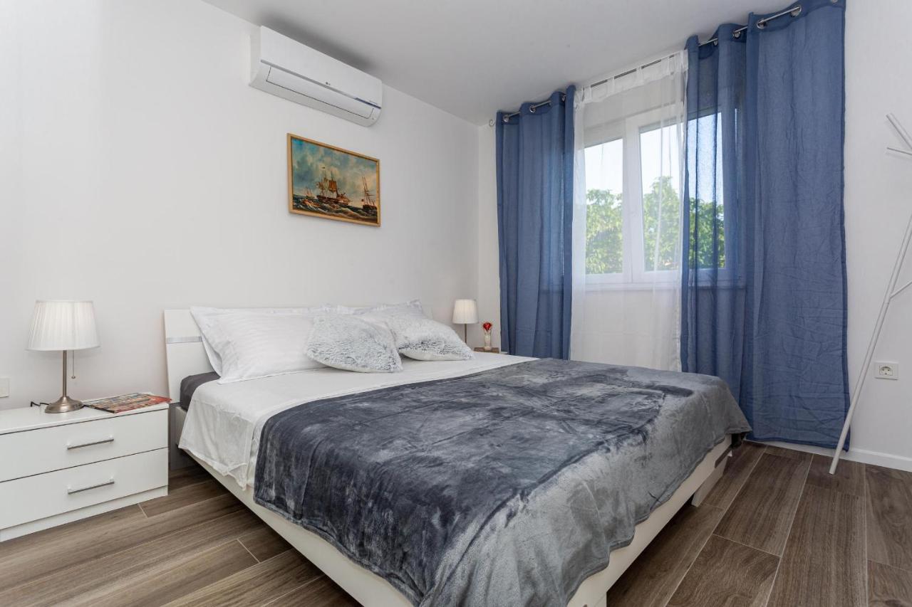 Apartments Doris Малинска Экстерьер фото